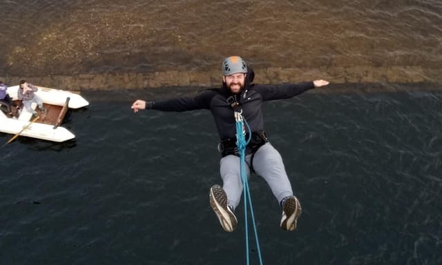 6 SALTOS DE PUENTING