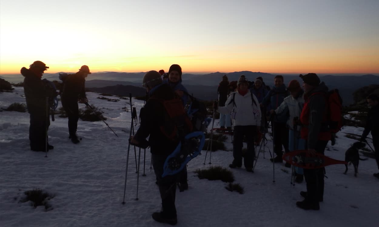 RAQUETAS DE NIEVE NOCTURNAS