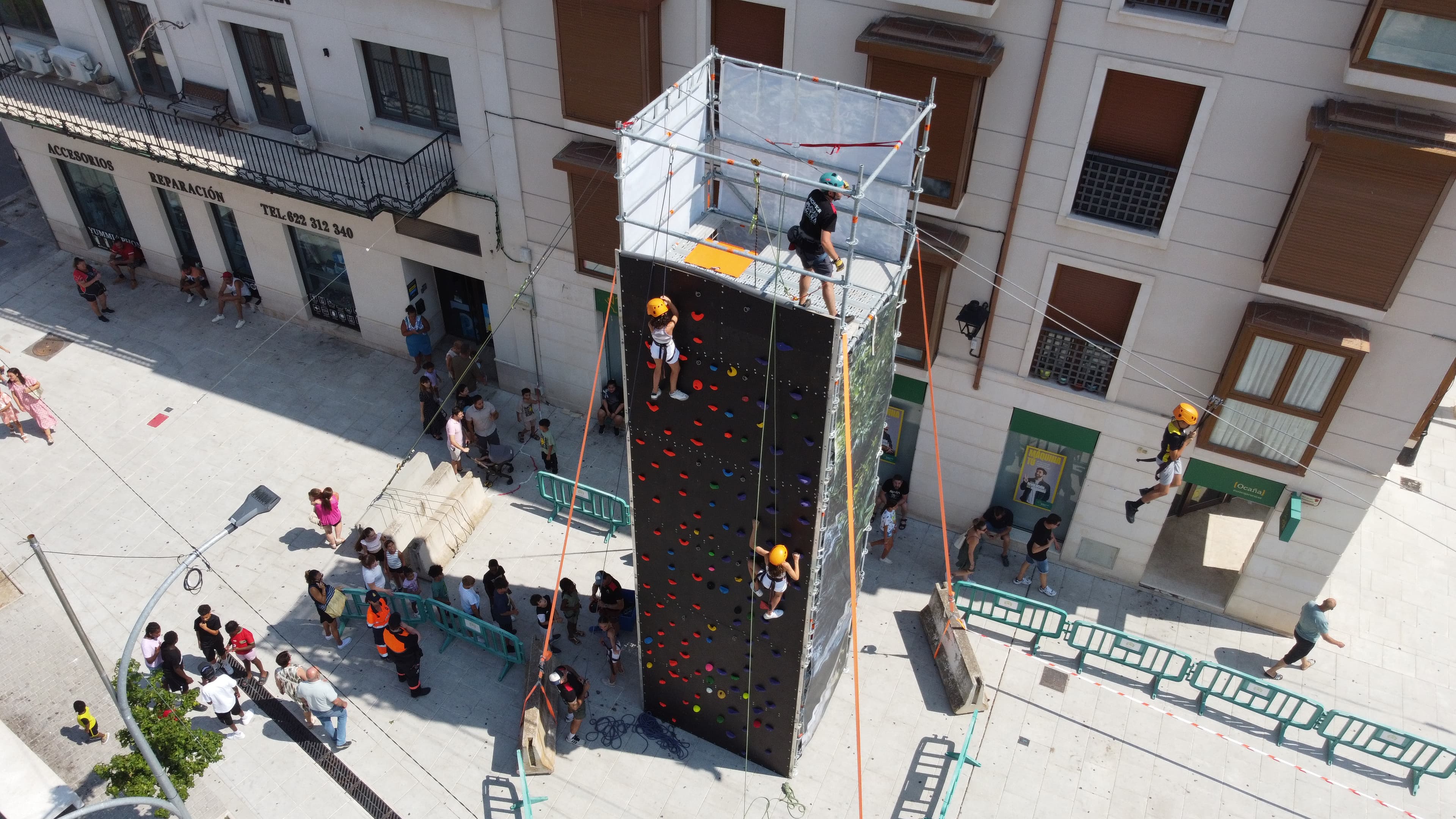 ROCODROMO PORTATIL 10 METROS , TORRE DE AVENTURAS