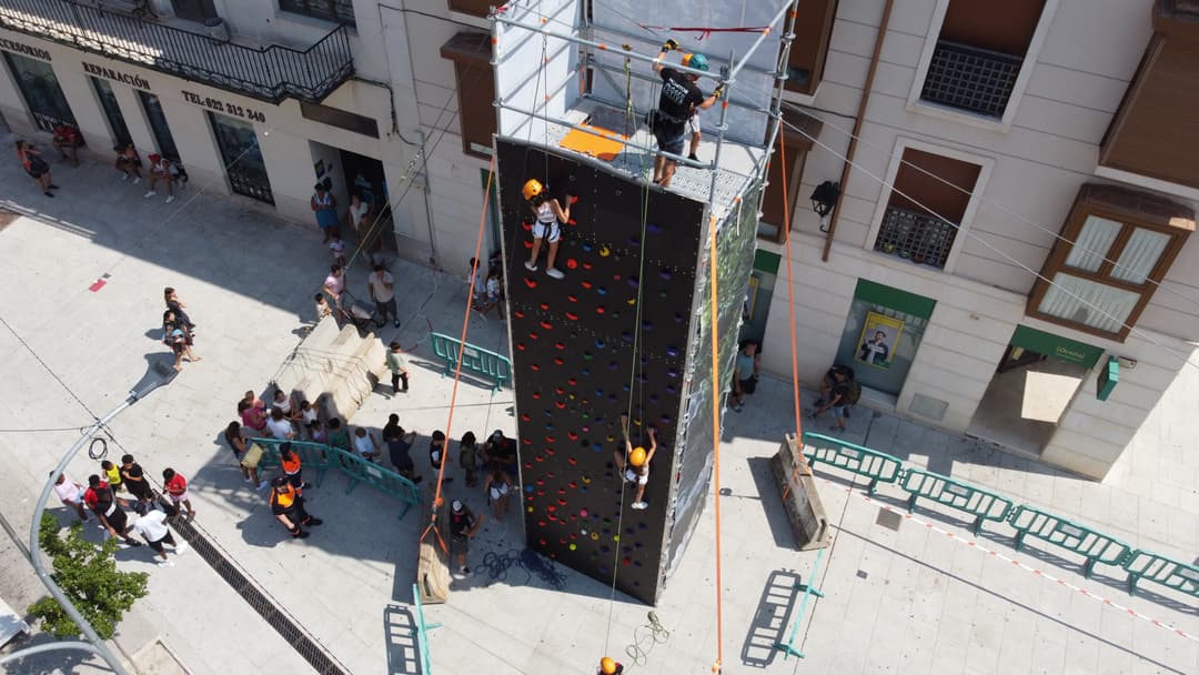 ROCODROMO PORTATIL 10 METROS , TORRE DE AVENTURAS